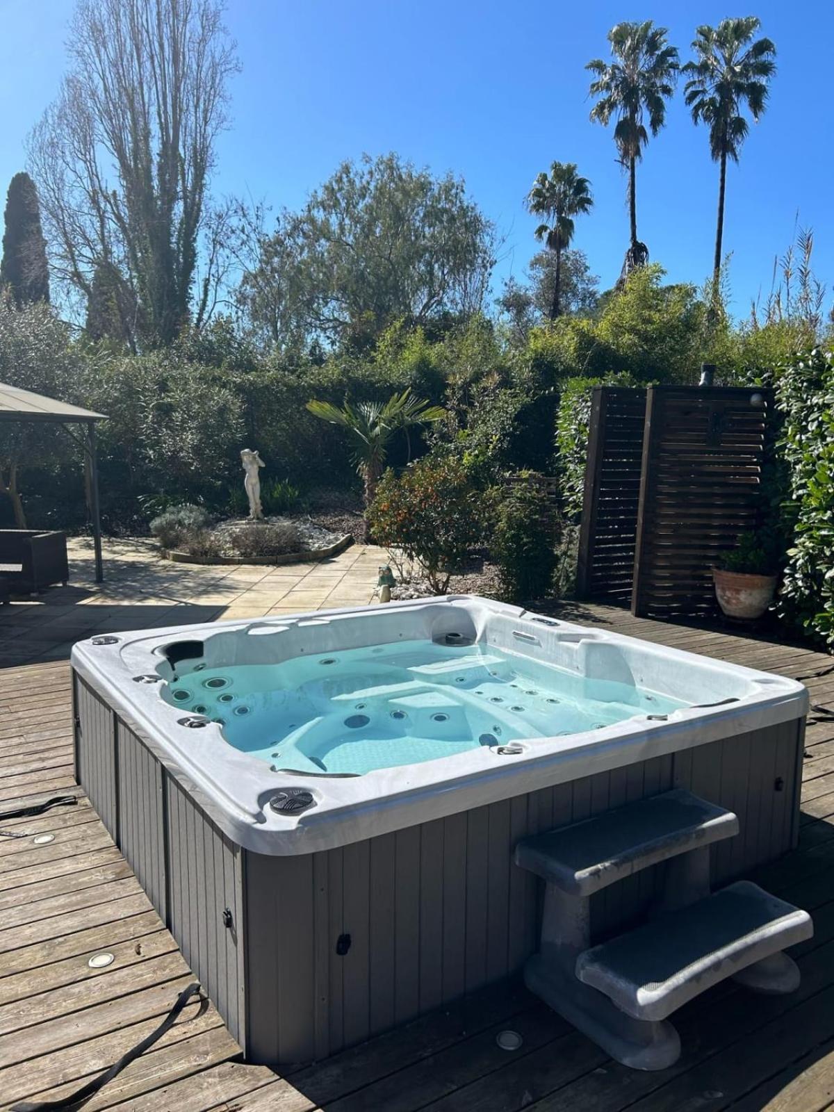 06V - Beautiful Villa With Spa Pool And Tennis ビオ エクステリア 写真