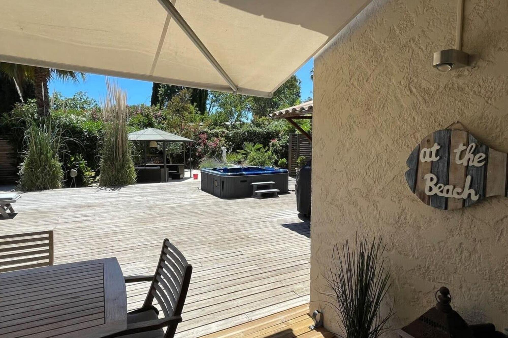 06V - Beautiful Villa With Spa Pool And Tennis ビオ エクステリア 写真
